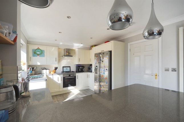 Ridgeway Road, Gillingham 3 bed terraced house for sale