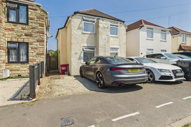 St. Pauls Avenue, Slough, Berkshire, SL2 3 bed detached house for sale