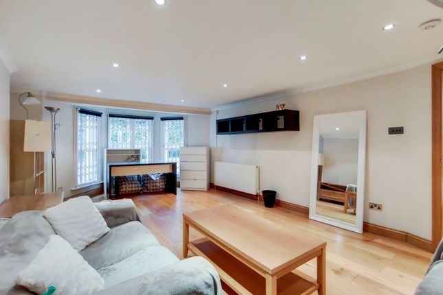 3 bed flat