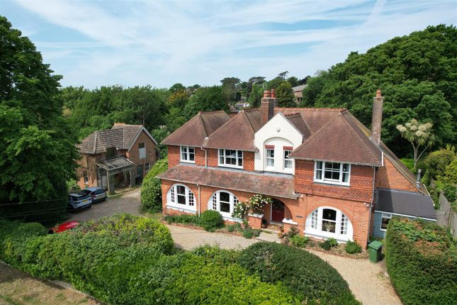 St. Helens Down, Hastings 6 bed detached house for sale