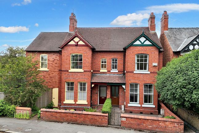 Millstone Lane, Nantwich, CW5 3 bed semi