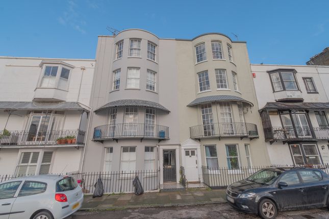 39 Spencer Square, Ramsgate, CT11 1 bed flat for sale