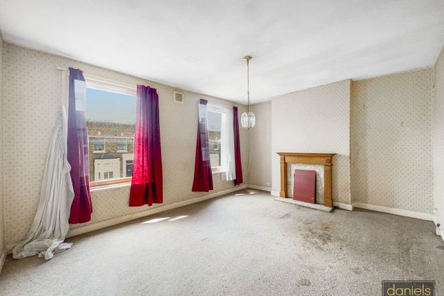 Bravington Road, Maida Vale, London, W9 1 bed maisonette for sale