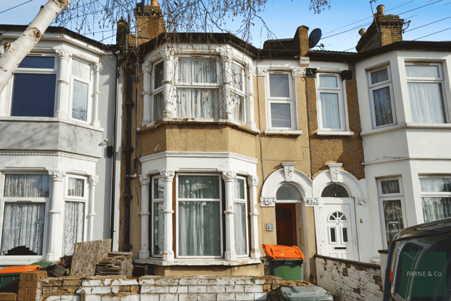 2 bedroom ground floor flat for sale
