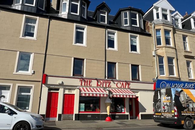 3 bedroom flat for sale