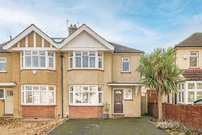 Hamilton Avenue, Surbiton KT6 3 bed semi