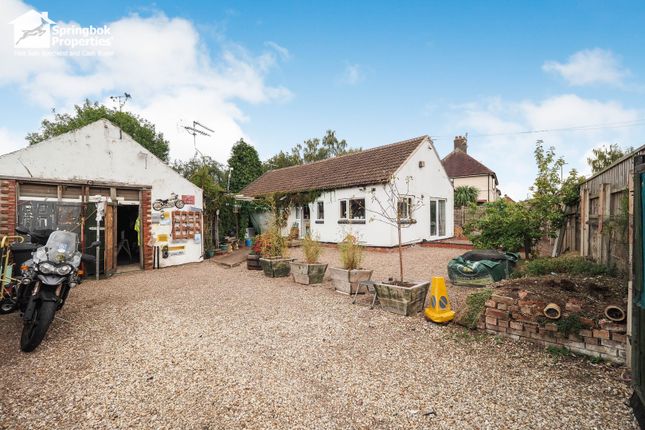 3 bedroom detached bungalow for sale