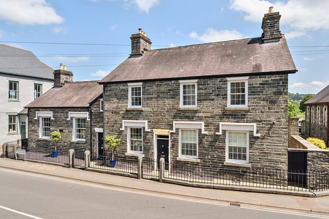 6 bedroom detached house for sale