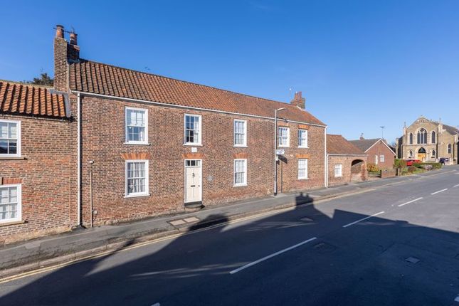 5 bed semi-detached house