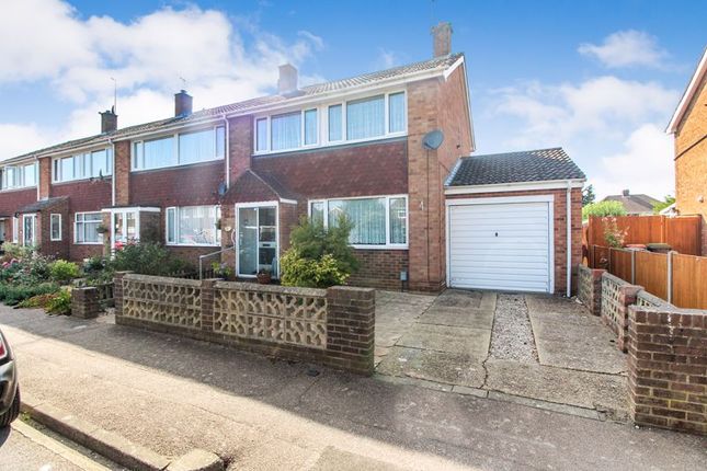 Kimble Drive, Bedford MK41 3 bed end of terrace house for sale