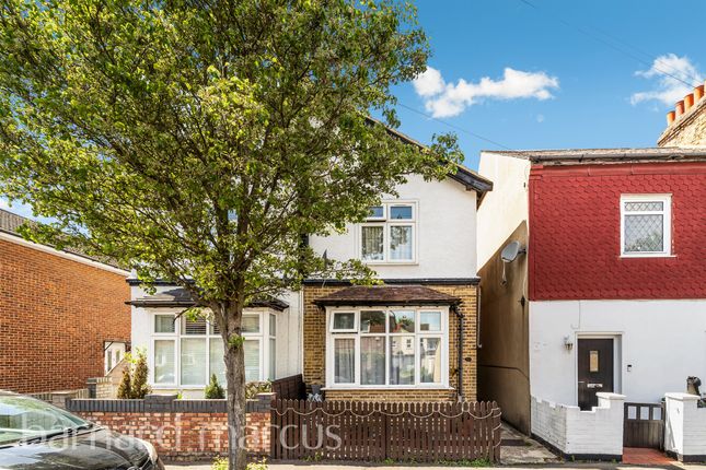 2 bedroom semi-detached house for sale