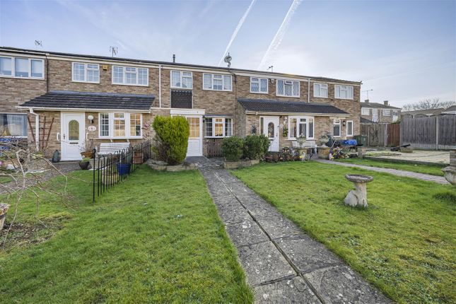 Stirling Close, Windsor 2 bed terraced house for sale