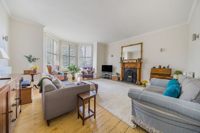 Frant Road, Tunbridge Wells, TN2 2 bed apartment for sale