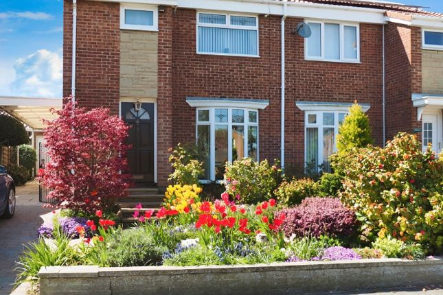 Glenfield Drive, Kirk Ella, Hull... 3 bed semi