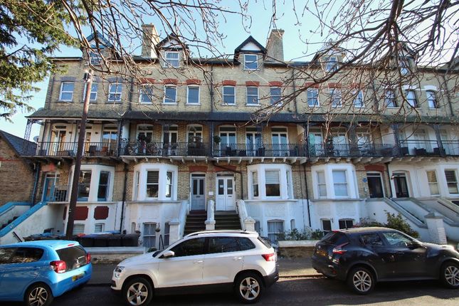 Flat,  Adrian Square, Westgate