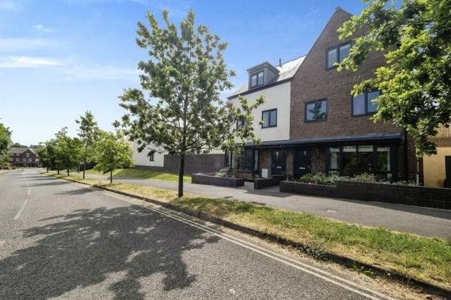 Wilkins Drive, Paignton 4 bed end of terrace house for sale