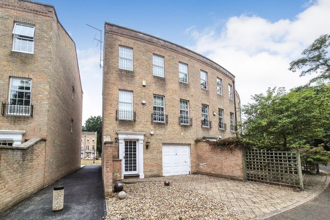 41 Lindsay Road, Poole BH13 4 bed townhouse for sale