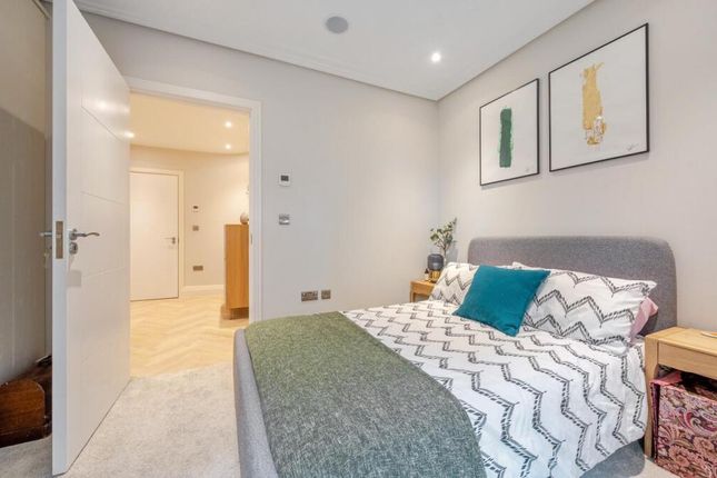 Vicarage Mews, Leeds 2 bed apartment for sale