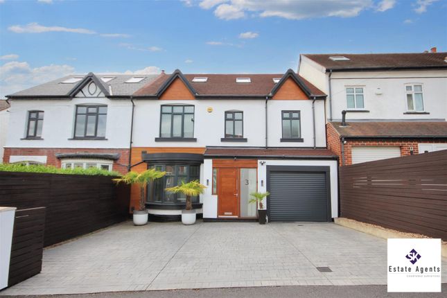 5 bedroom semi-detached house for sale