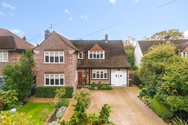 Cavendish Drive, Edgware HA8 4 bed detached house for sale