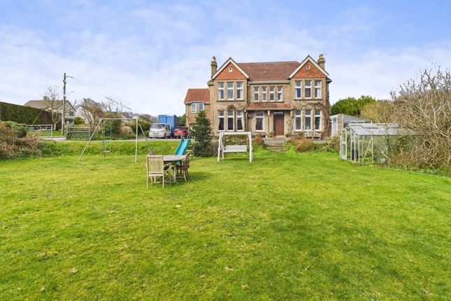 10 bedroom house for sale