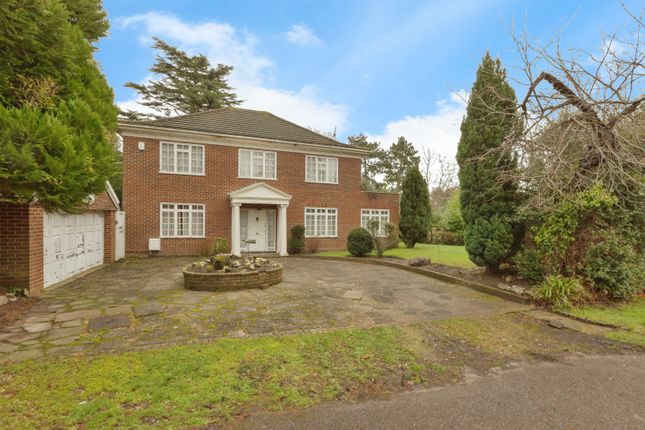 6 bedroom detached house for sale