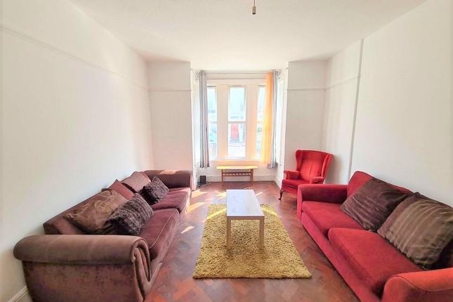 4 bed terraced house