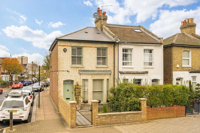 Fountain Road, London SW17 2 bed end of terrace house for sale