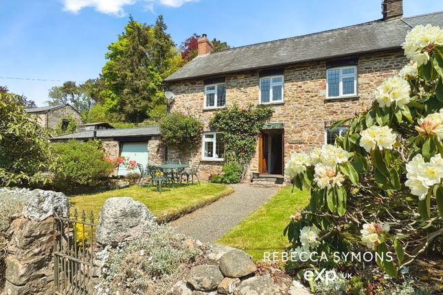 4 bed semi-detached house