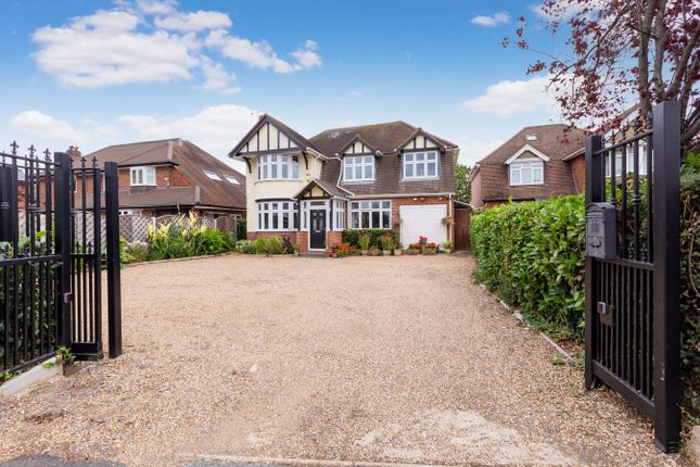 Langley Road, Langley SL3 5 bed detached house for sale