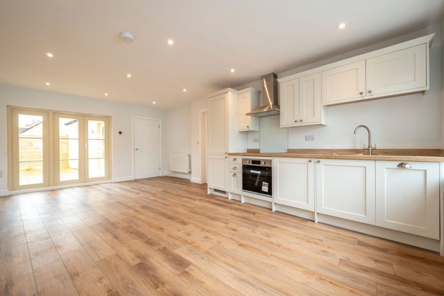 2 bed flat