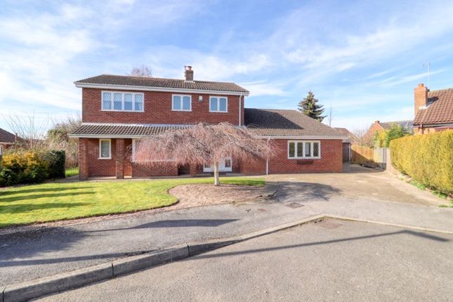 Kesteven Grove, Crowle 5 bed detached house for sale