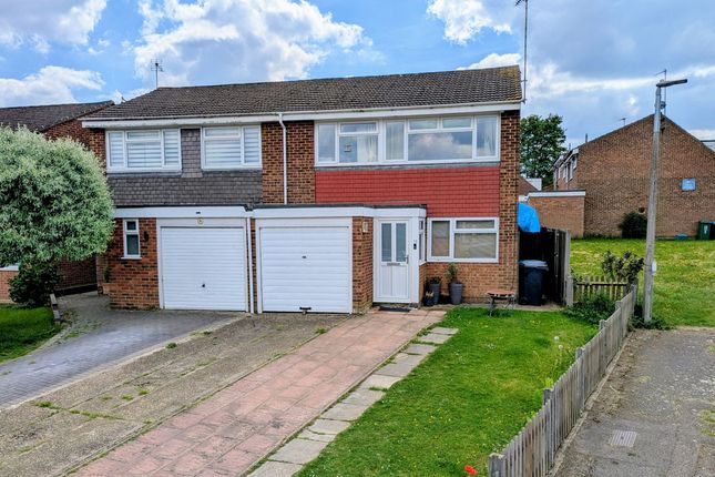 Tattershall Drive, Hemel Hempstead, HP2 3 bed semi