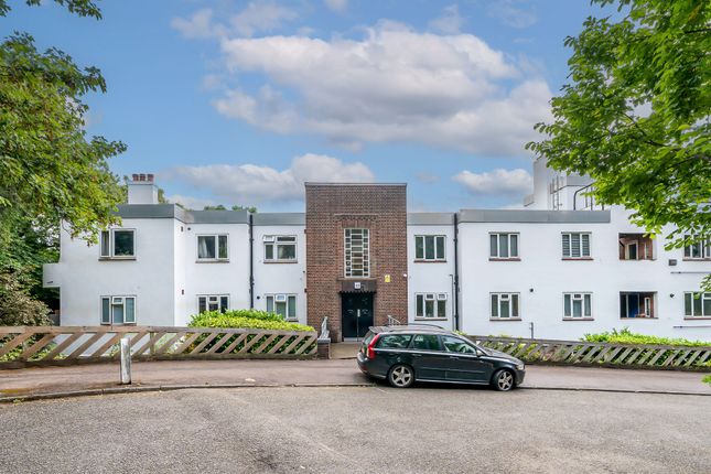 London SE19 2 bed flat for sale