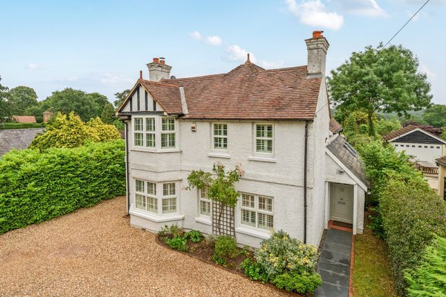 Shortheath Road, Farnham, GU9 4 bed detached house for sale