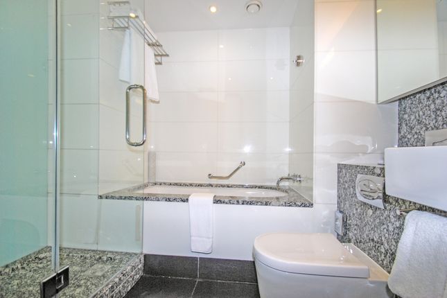 1 bed hotel