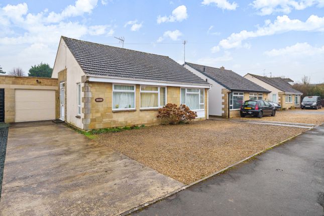 Meadow Way, South Cerney 3 bed detached bungalow for sale