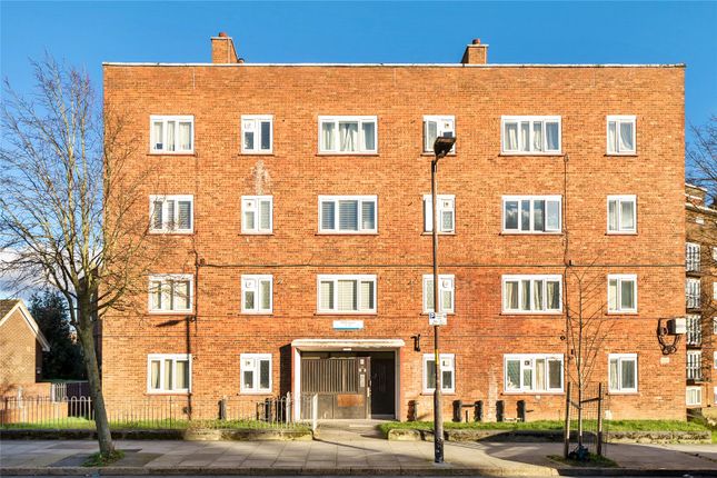 Denmark Hill Estate, London 3 bed apartment for sale