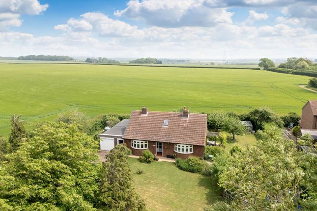 Turvey Road, Newport Pagnell MK16 4 bed detached house for sale