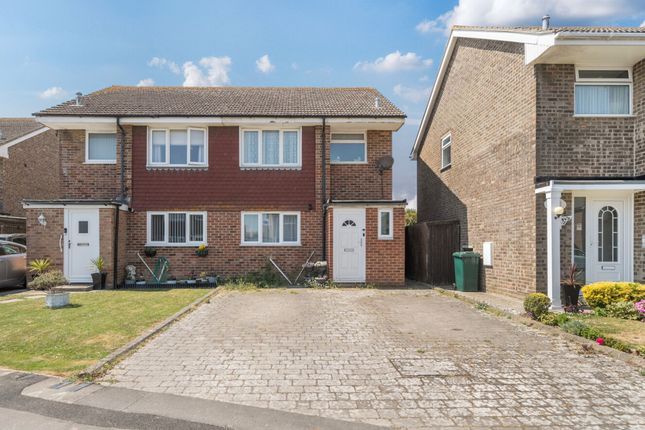 Gainsborough Drive, Selsey, PO20 3 bed semi