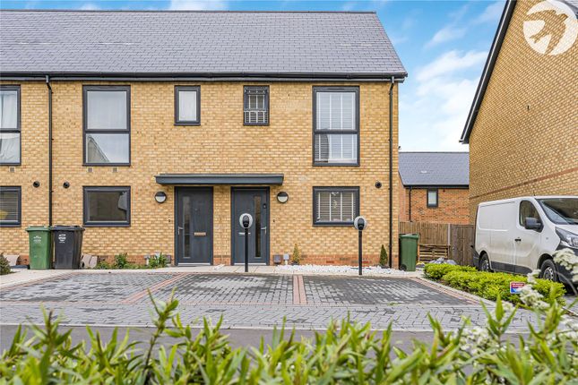 Whiting Avenue, Greenhithe, Kent, DA9 2 bed end of terrace house for sale