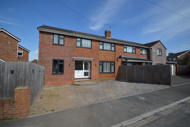4 bedroom semi-detached house for sale