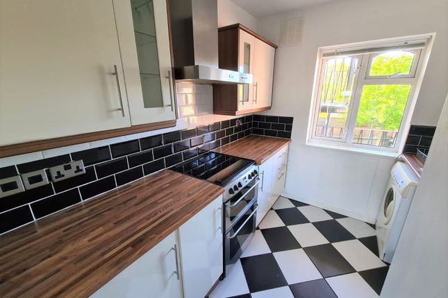Scotts Road, Stourbridge DY8 2 bed flat for sale