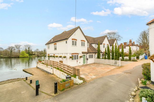 Riverside, Ferry Road, Bray... 3 bed semi