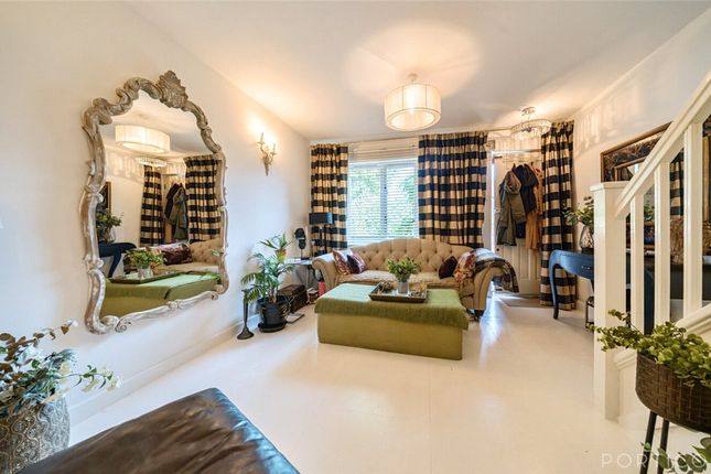 Garton Place, Wandsworth, London 2 bed apartment for sale