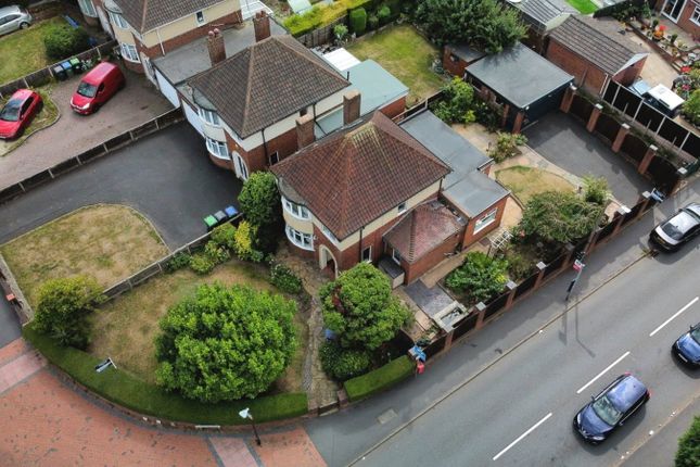 New Birmingham Road, Oldbury B69 3 bed detached house for sale