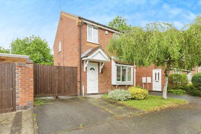 3 bedroom link detached house for sale