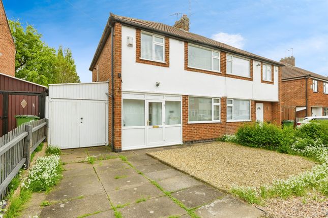 3 bedroom semi-detached house for sale