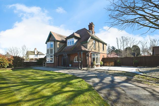 New Road, Spalding PE12 6 bed detached house for sale