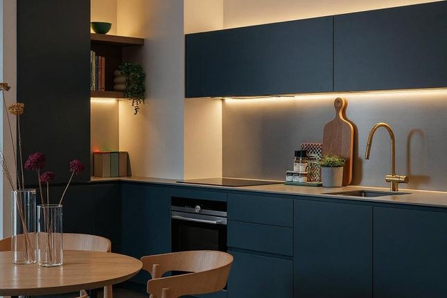 Olympian Way, London, SE10 2 bed apartment for sale